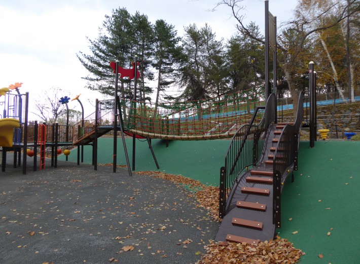 札幌市　月寒公園　大型コンビネーション3