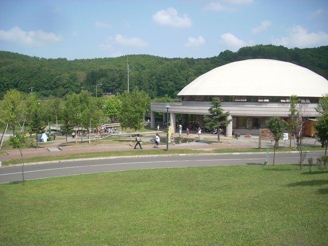 旭川市　カムイの杜公園　わくわくエッグ内雲のネット1